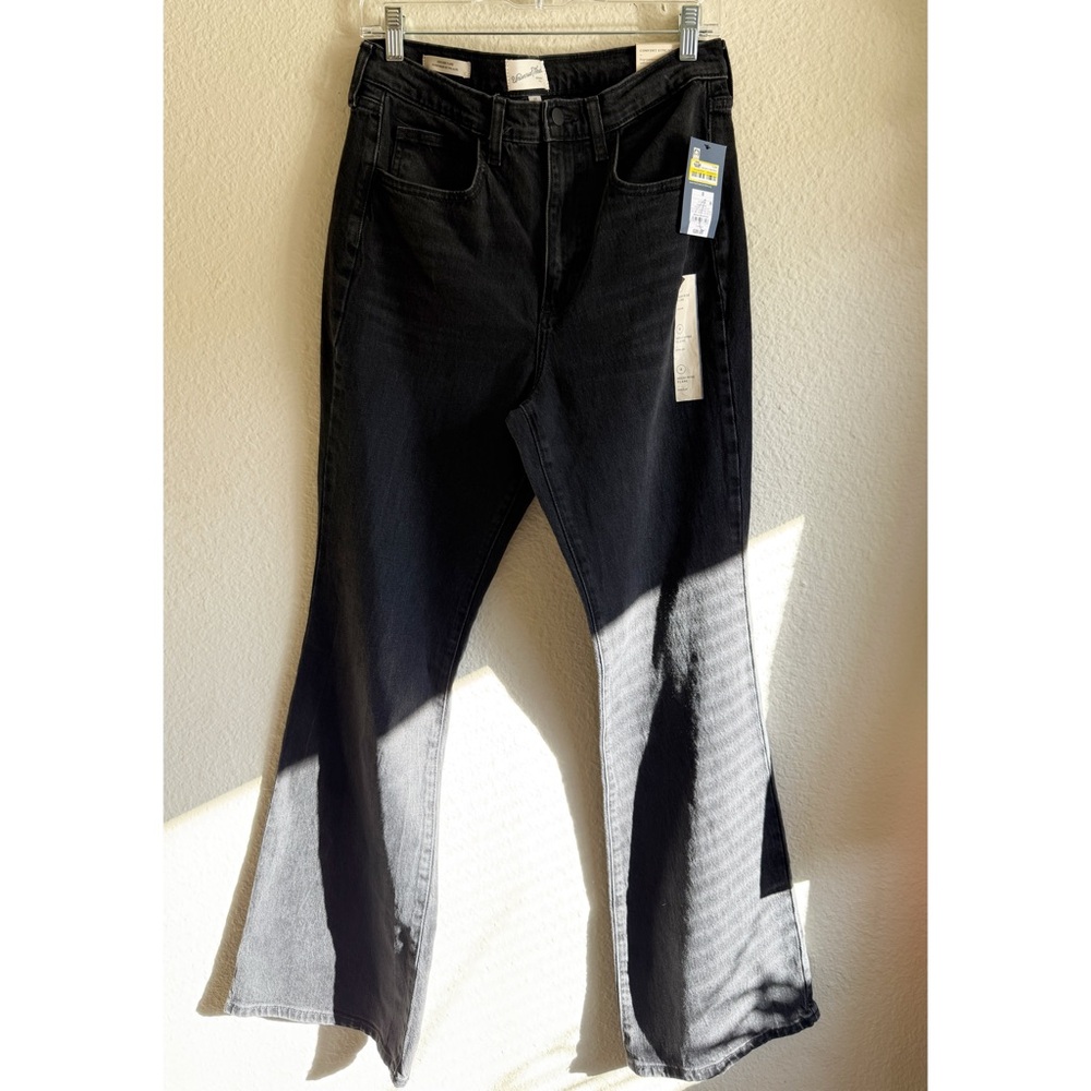 Universal Thread Black High Rise Flare Jeans-size  8/R -NWT